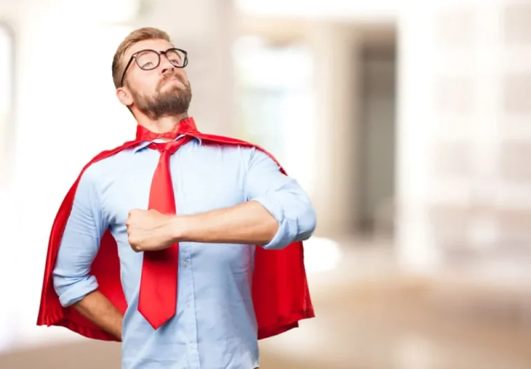 به کارگر مغرور پول داد تا خودش را به کشتن دهد